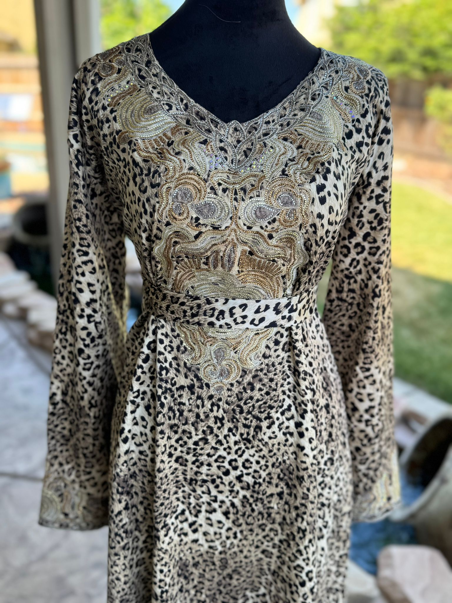 Flower Cheeta Mukhawar