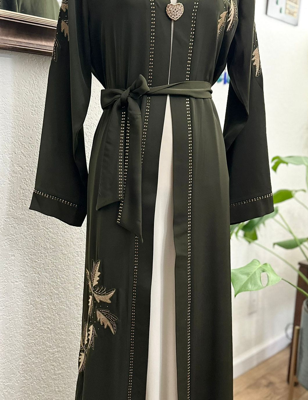 Amnina_Abaya_10.jpg