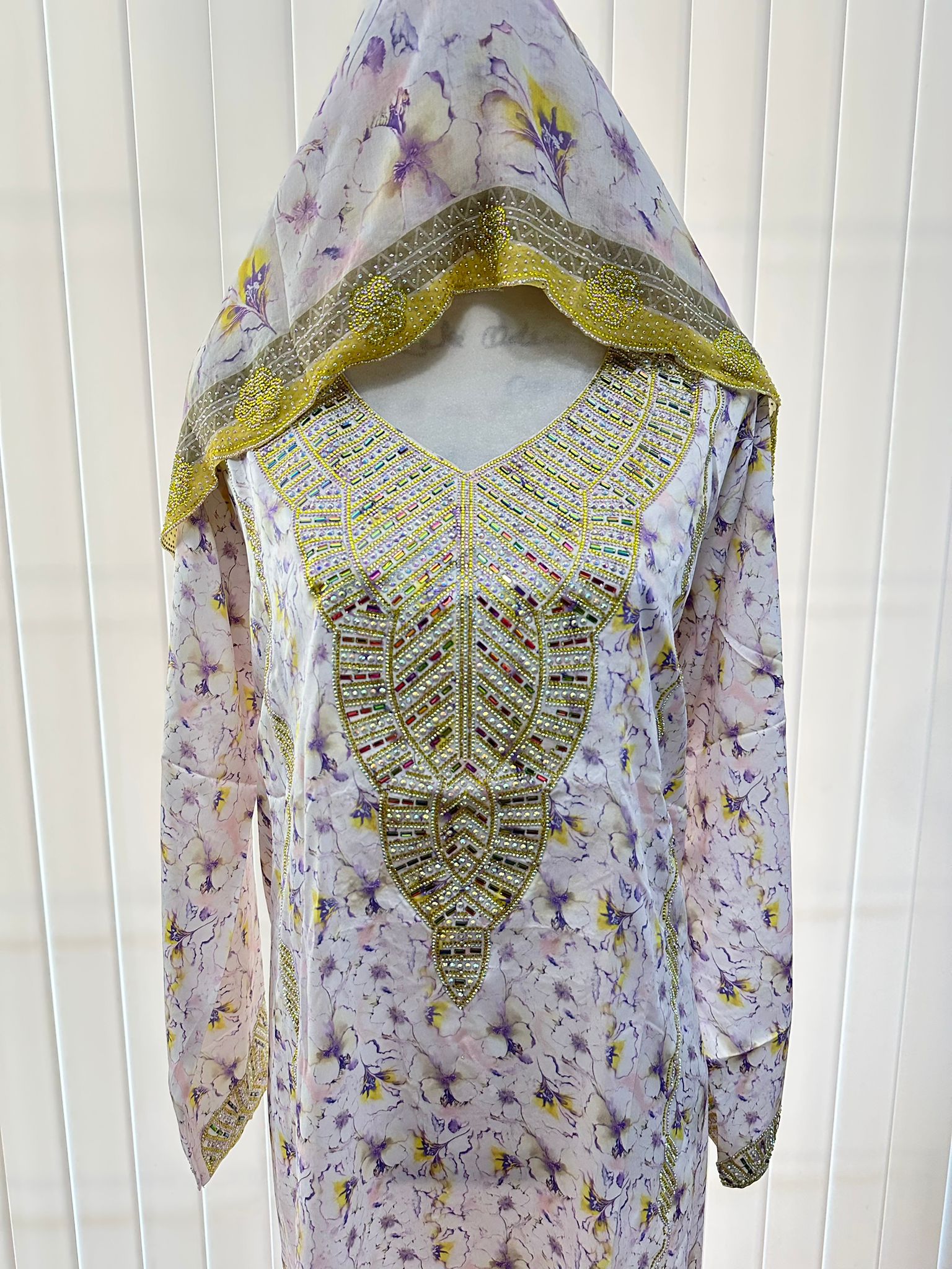 Aziza Mukhawar Set