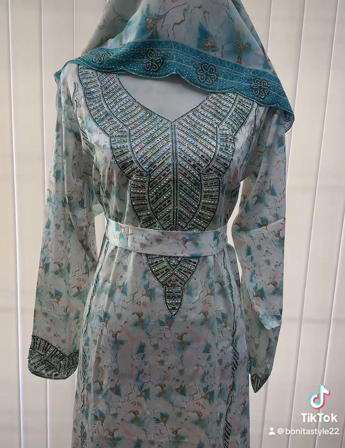 Aziza Mukhawar Set