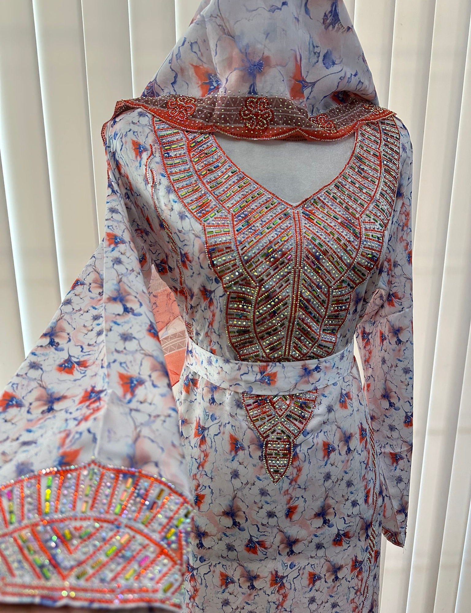 Aziza Mukhawar Set