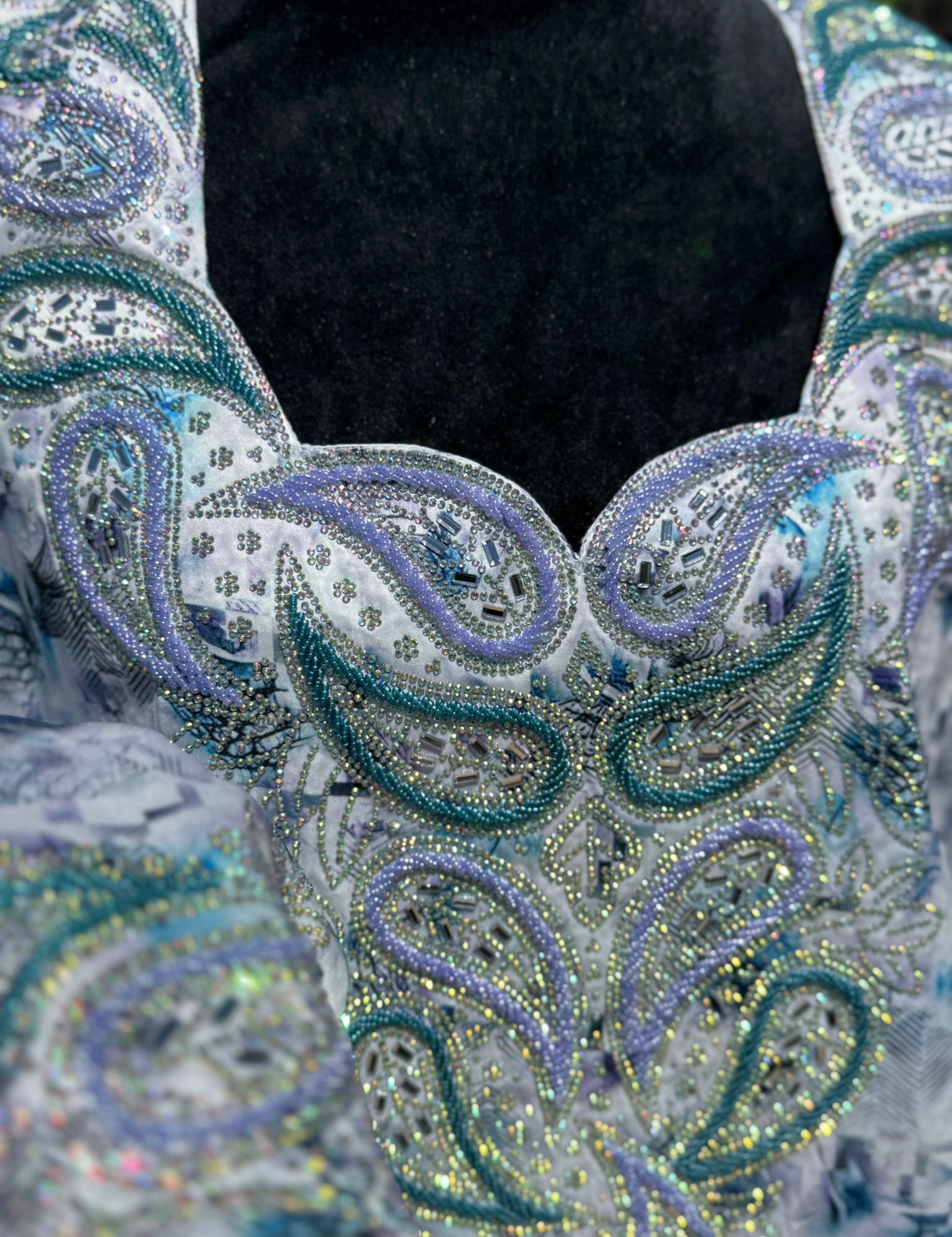 Blue_purple_najat_mukhawar_XL_2.jpg