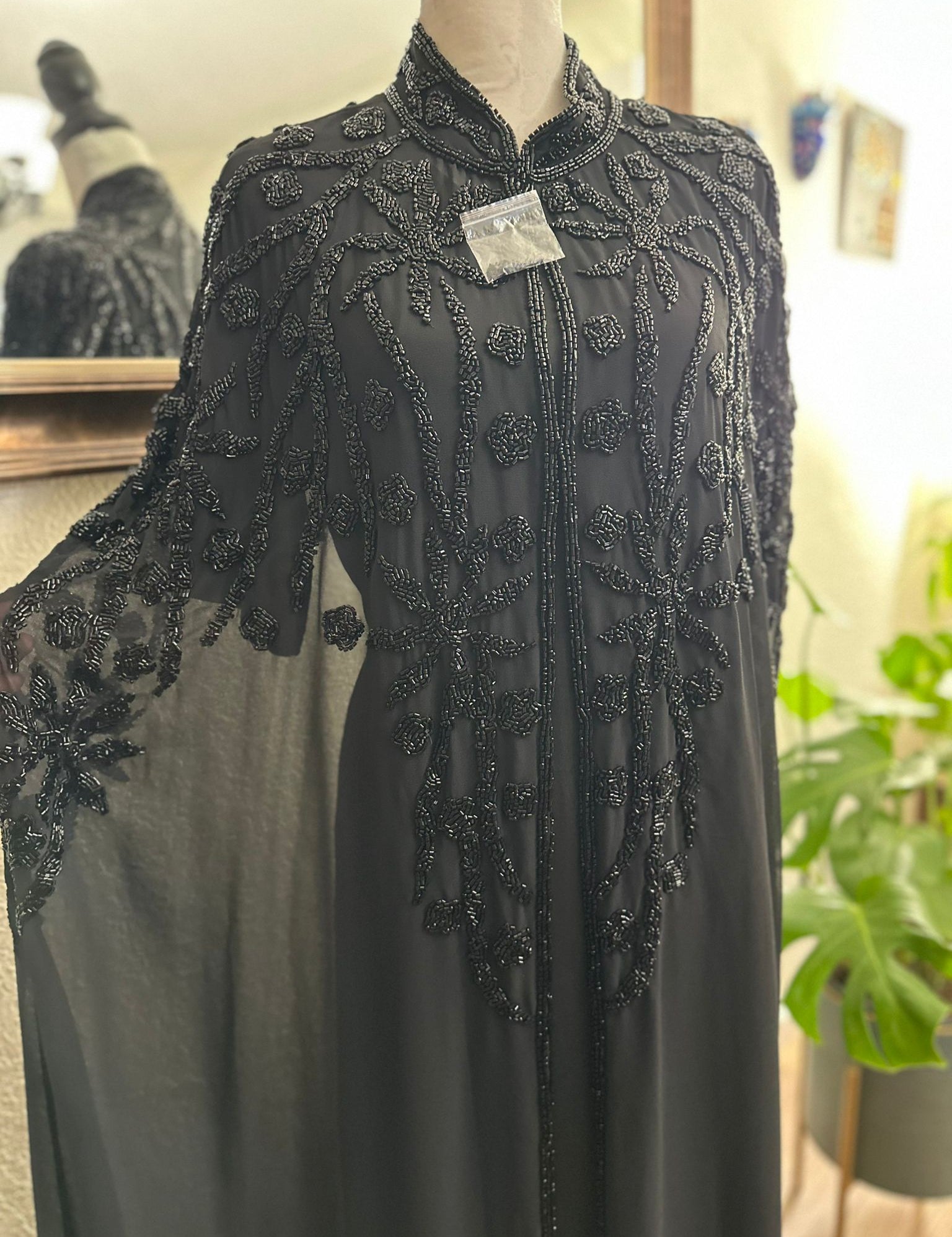 Deema_Chiffon_Bisht_black_2.jpg