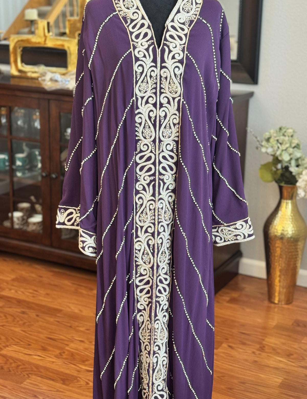 Eleena_Kuftan_purple_3.jpg