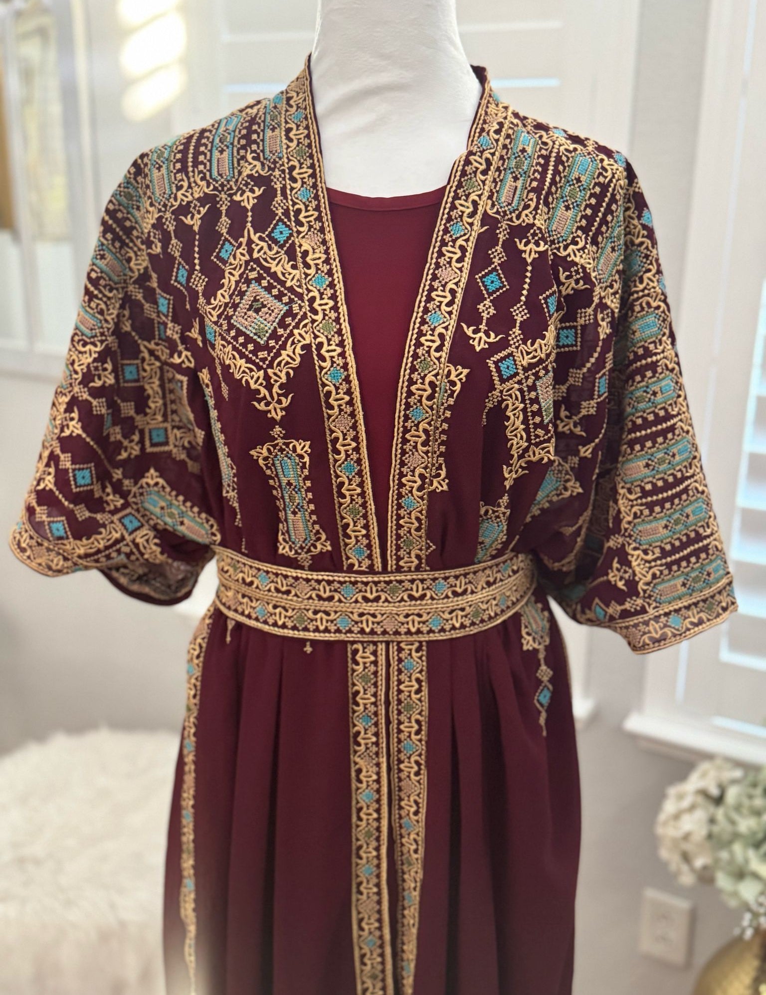Fadwa_Bisht_set_AlhmaduiAllah.jpg