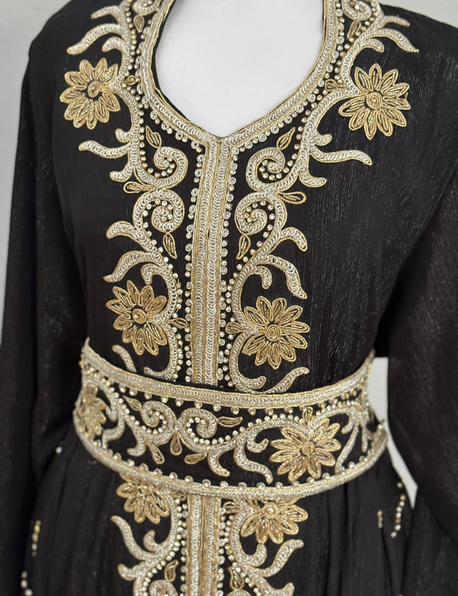 Farasha_Kuftan_black_3.jpg