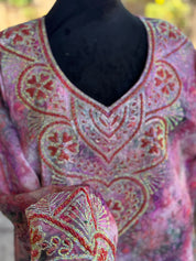 Najat Mukhawar (L)