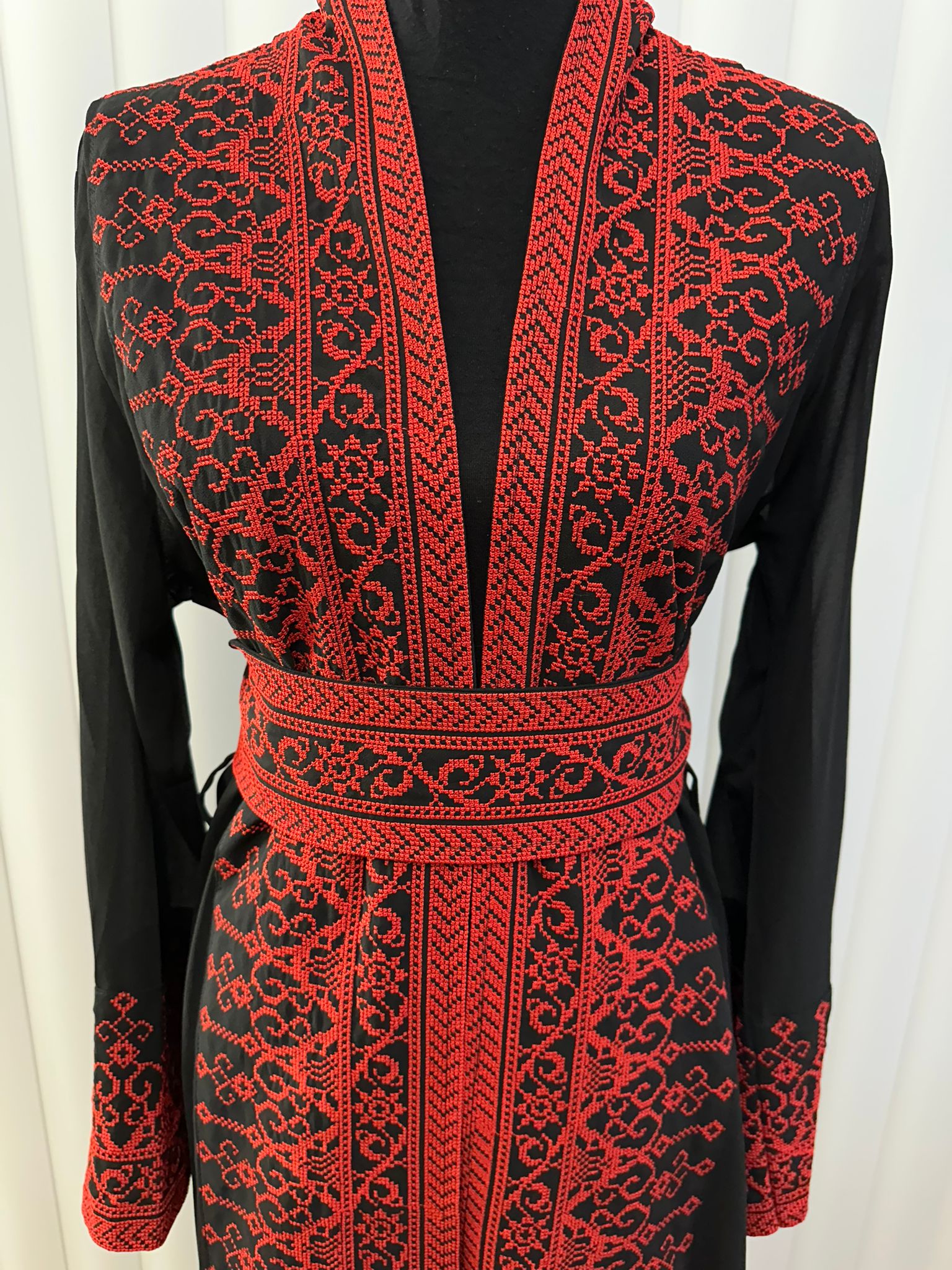 Hasna chiffon Bisht