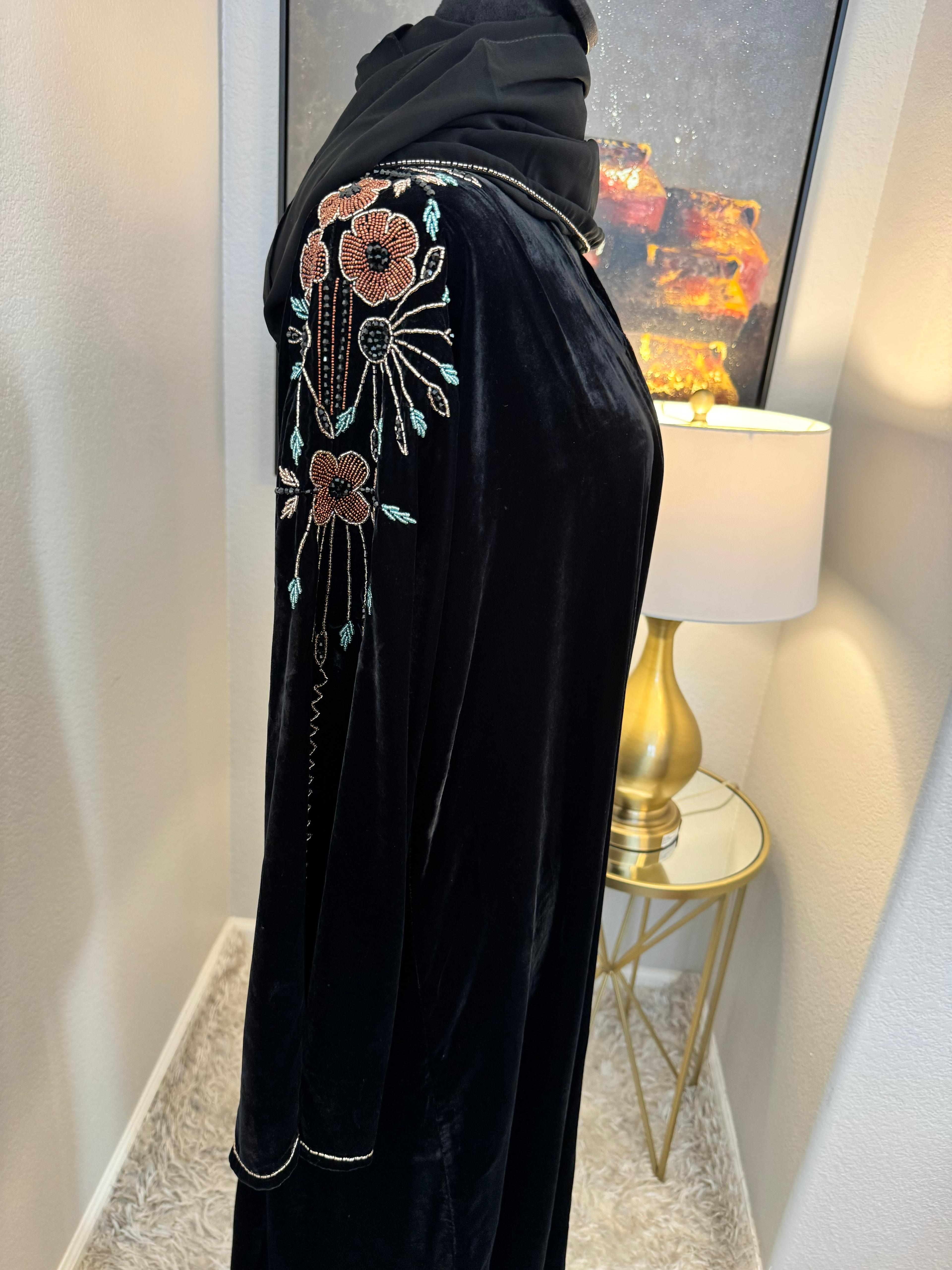 Hind Velvet Abaya Set