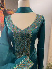 Howraa Mukhawar Small ( 52)