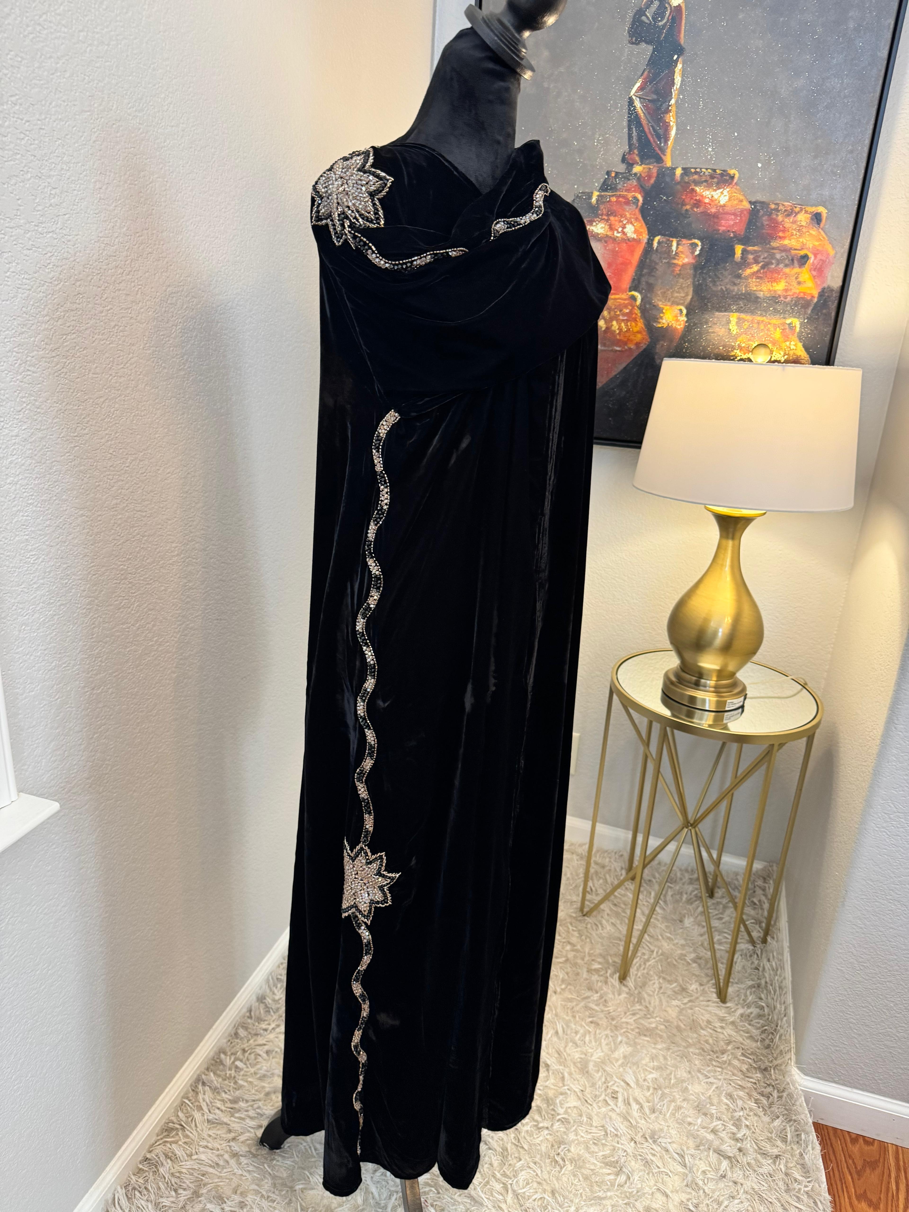 Huda Valvet Abaya Set