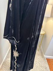 Huda Valvet Abaya Set