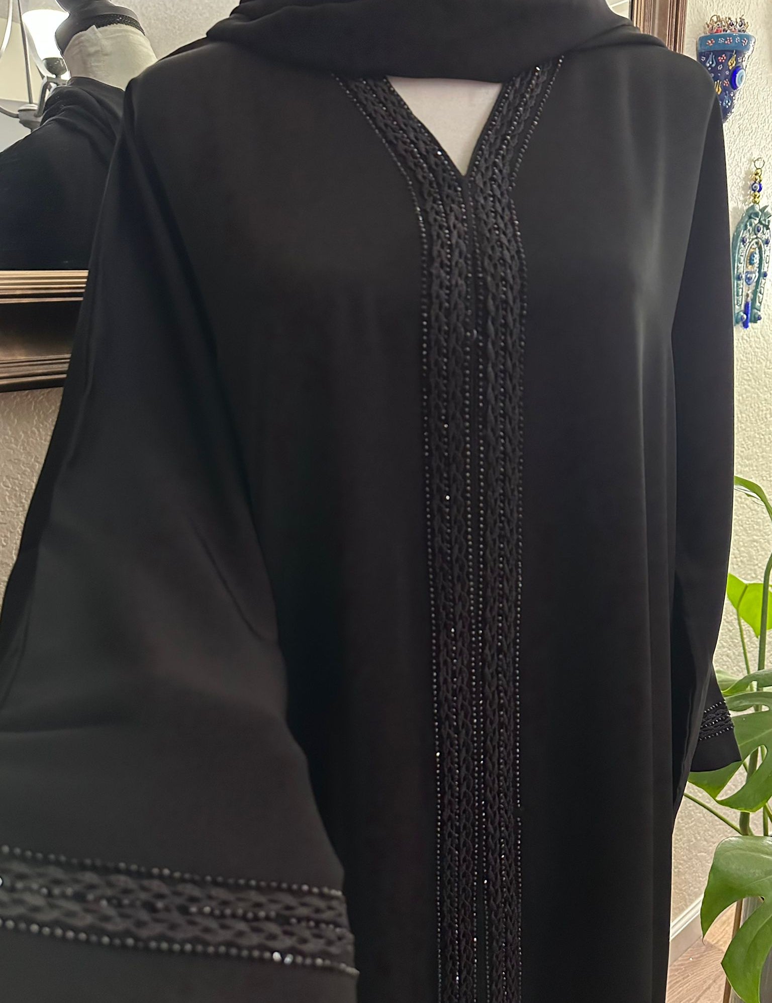 Kim_Abaya_2.jpg