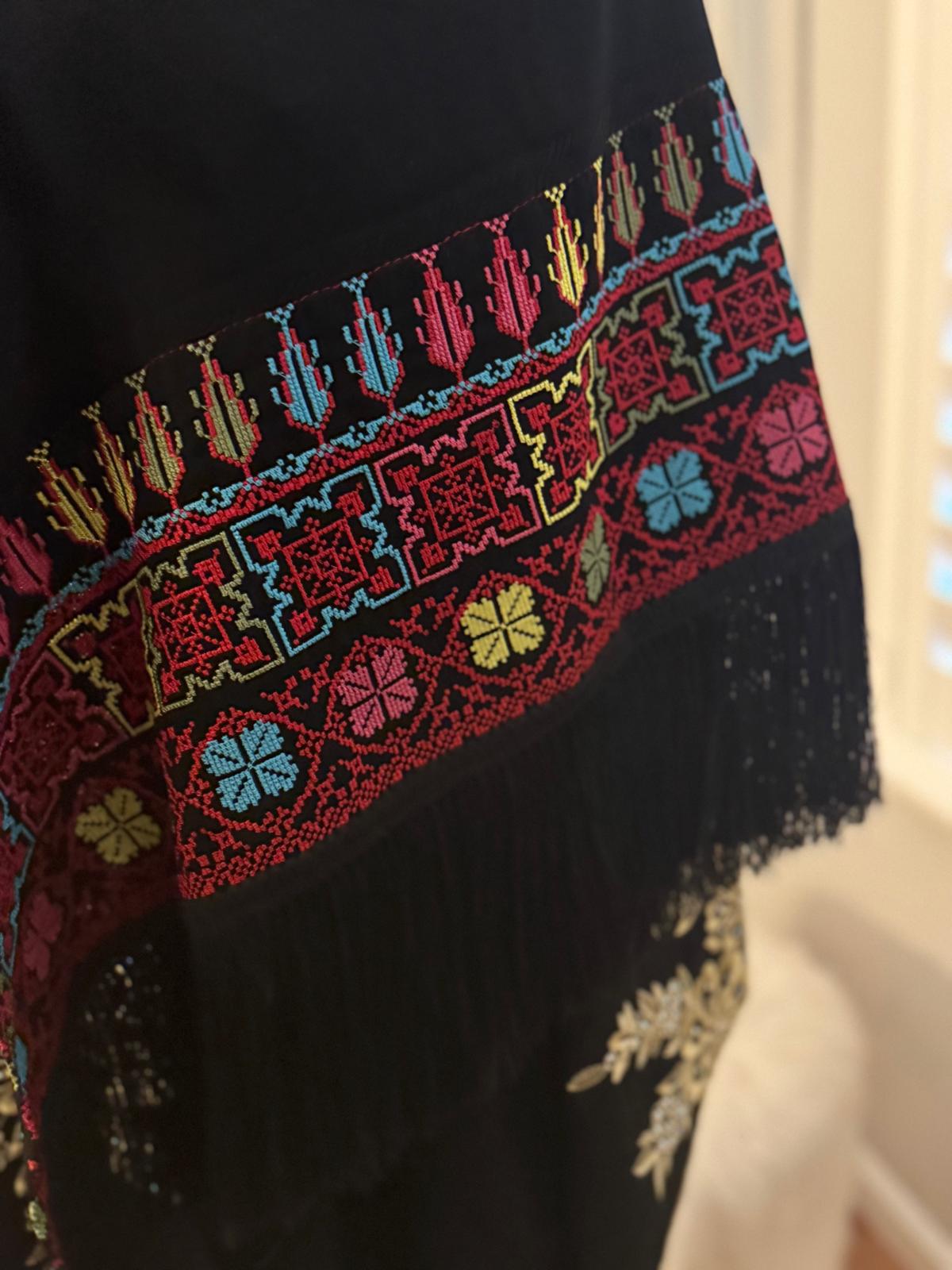 Marwa Shawl
