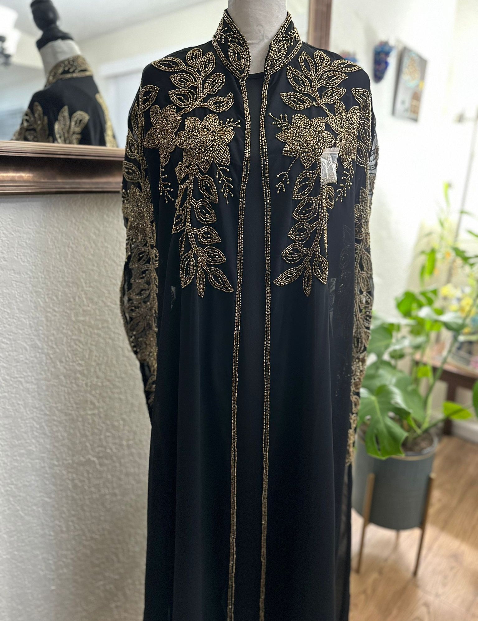 Rama_bisht_black.jpg