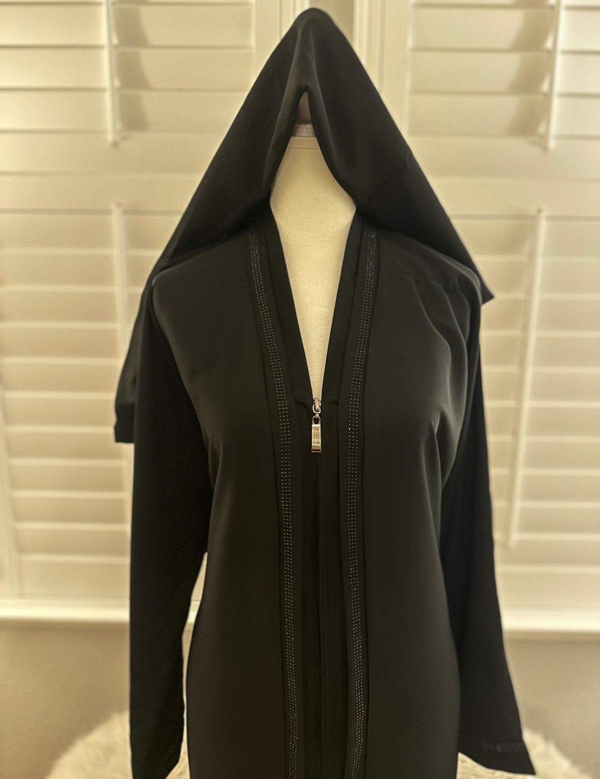 Rawaa_Abaya_Set_AlhamduiAllah_1d5000a7-8d32-45ca-a9e1-be7adec664b1.jpg