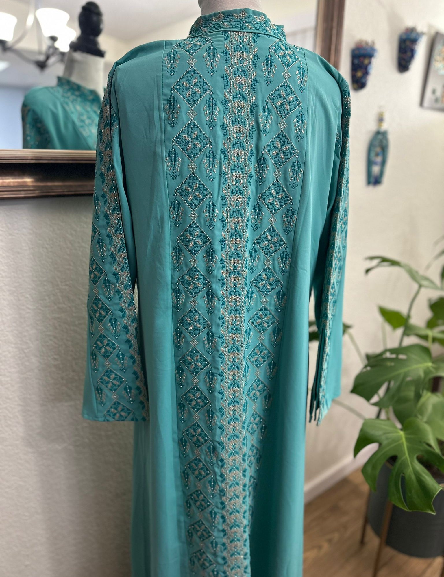 Ruba_galabyia_teal_3.jpg