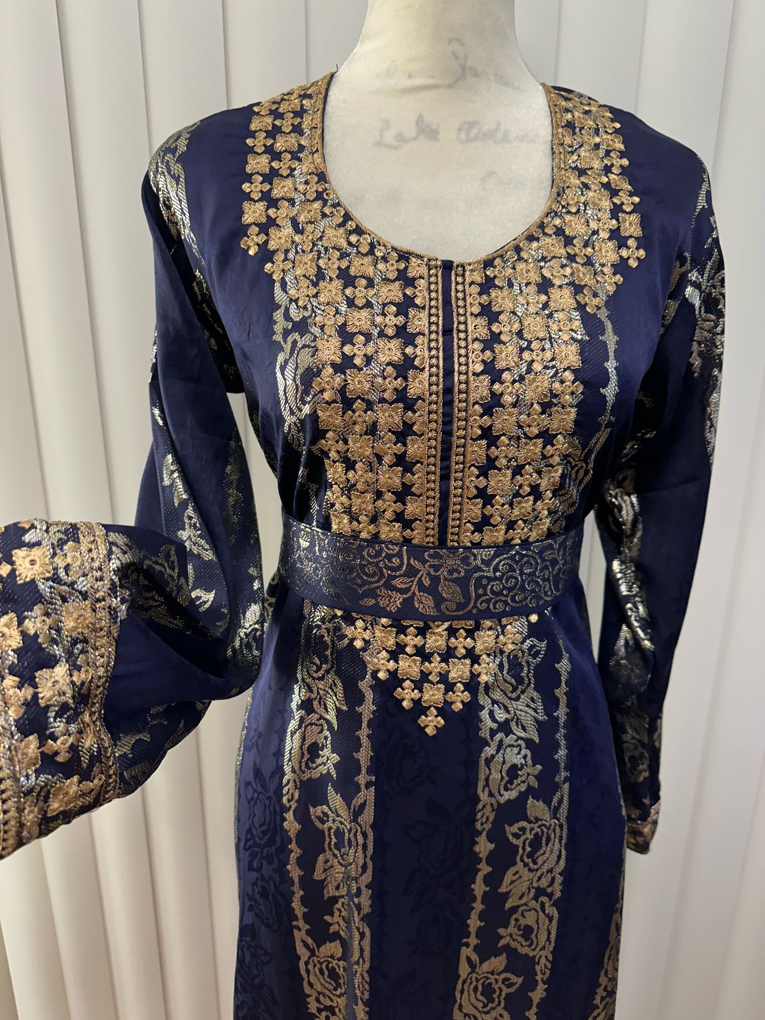 Sola Mukhwar Set