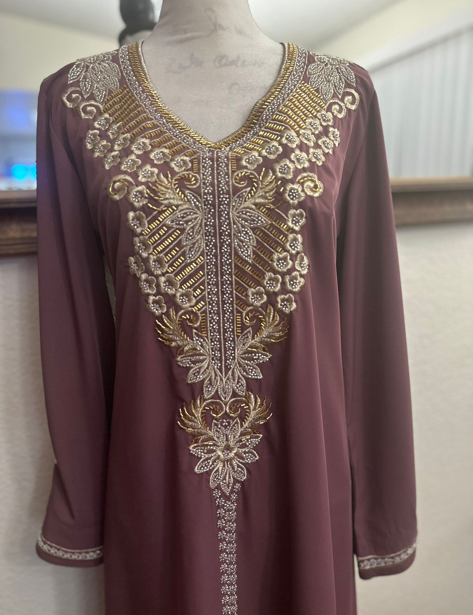 SultanaGalabiyburgandy.jpg