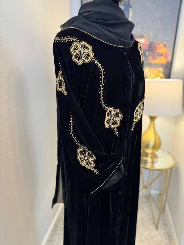 Sumaya Velvet Abaya Set