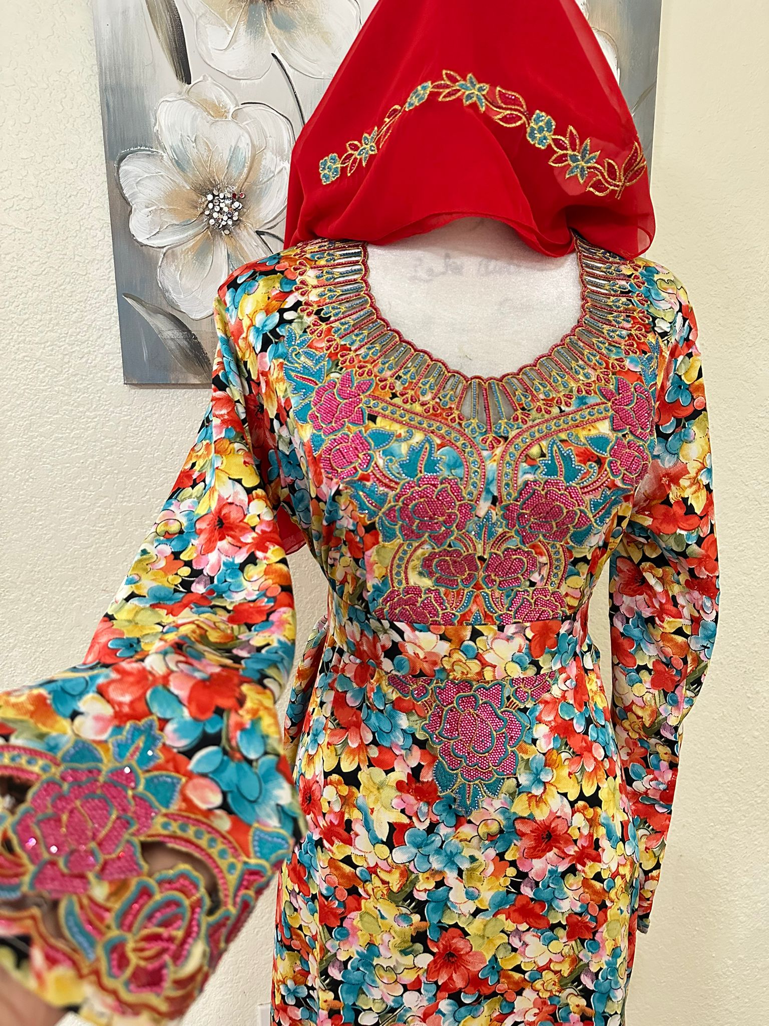 Yana Mukhawar With Hijab (M)