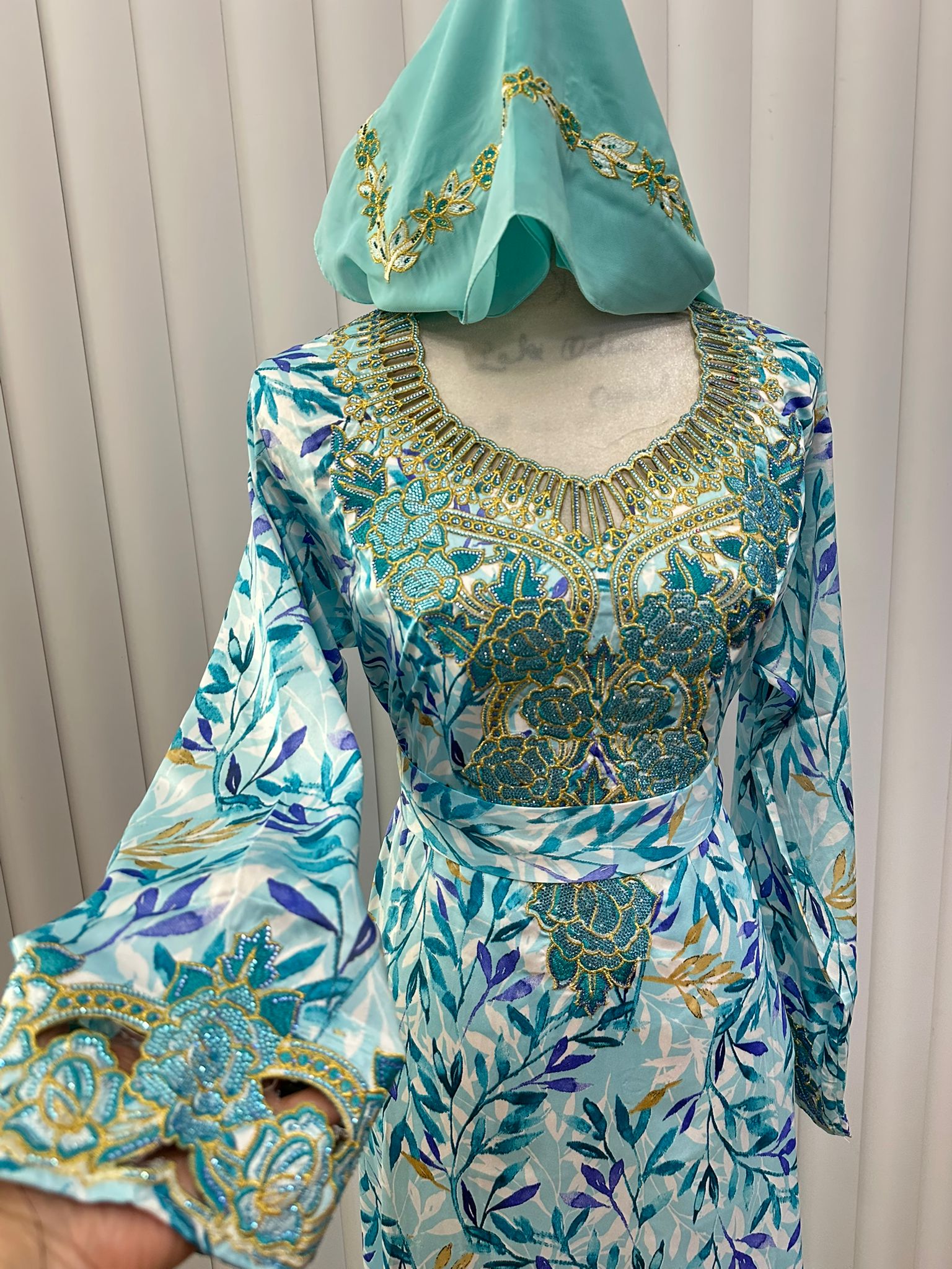 Yana Mukhawar With Hijab (XL)