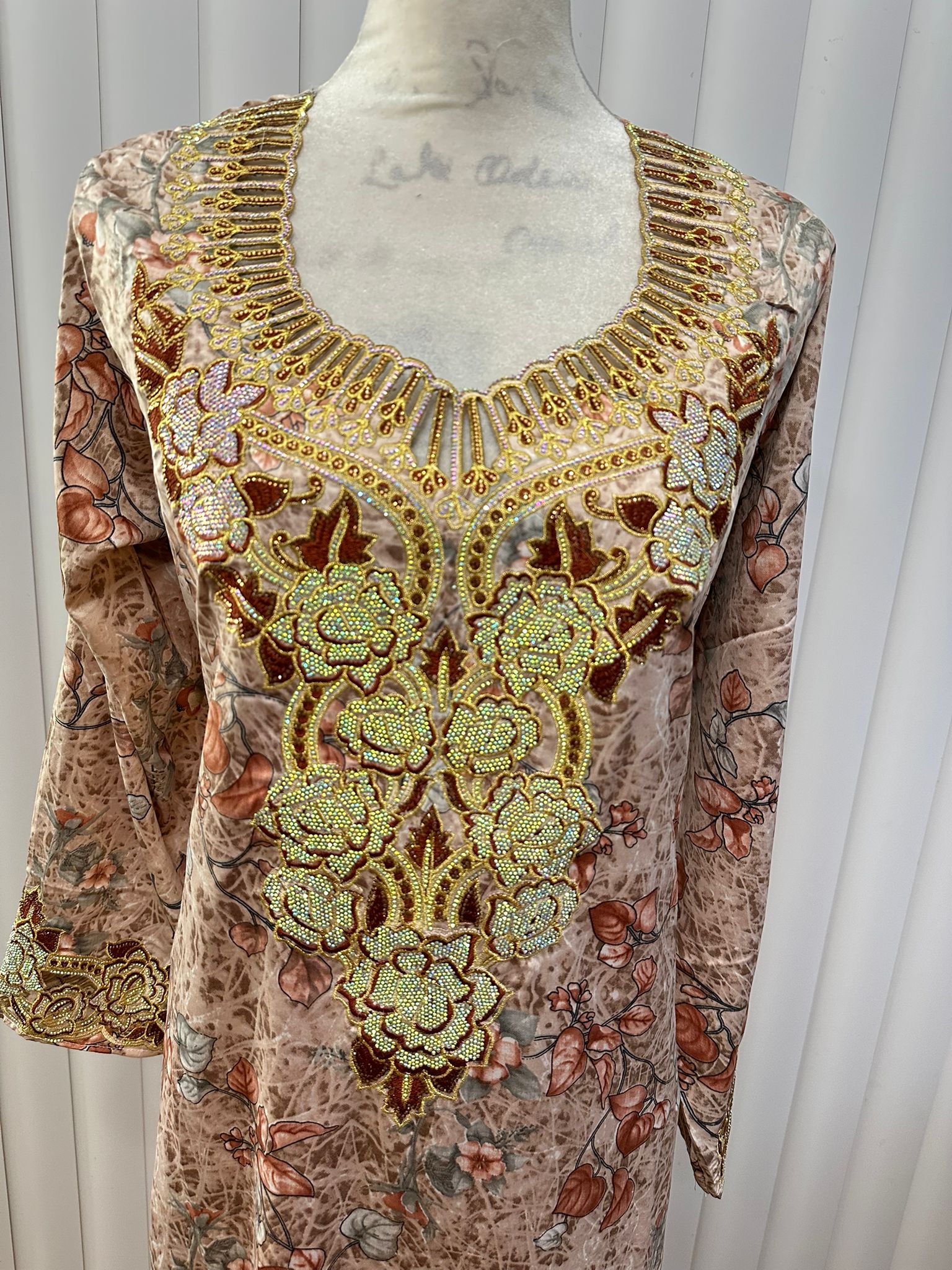 Yana Mukhawar With Hijab (XL)