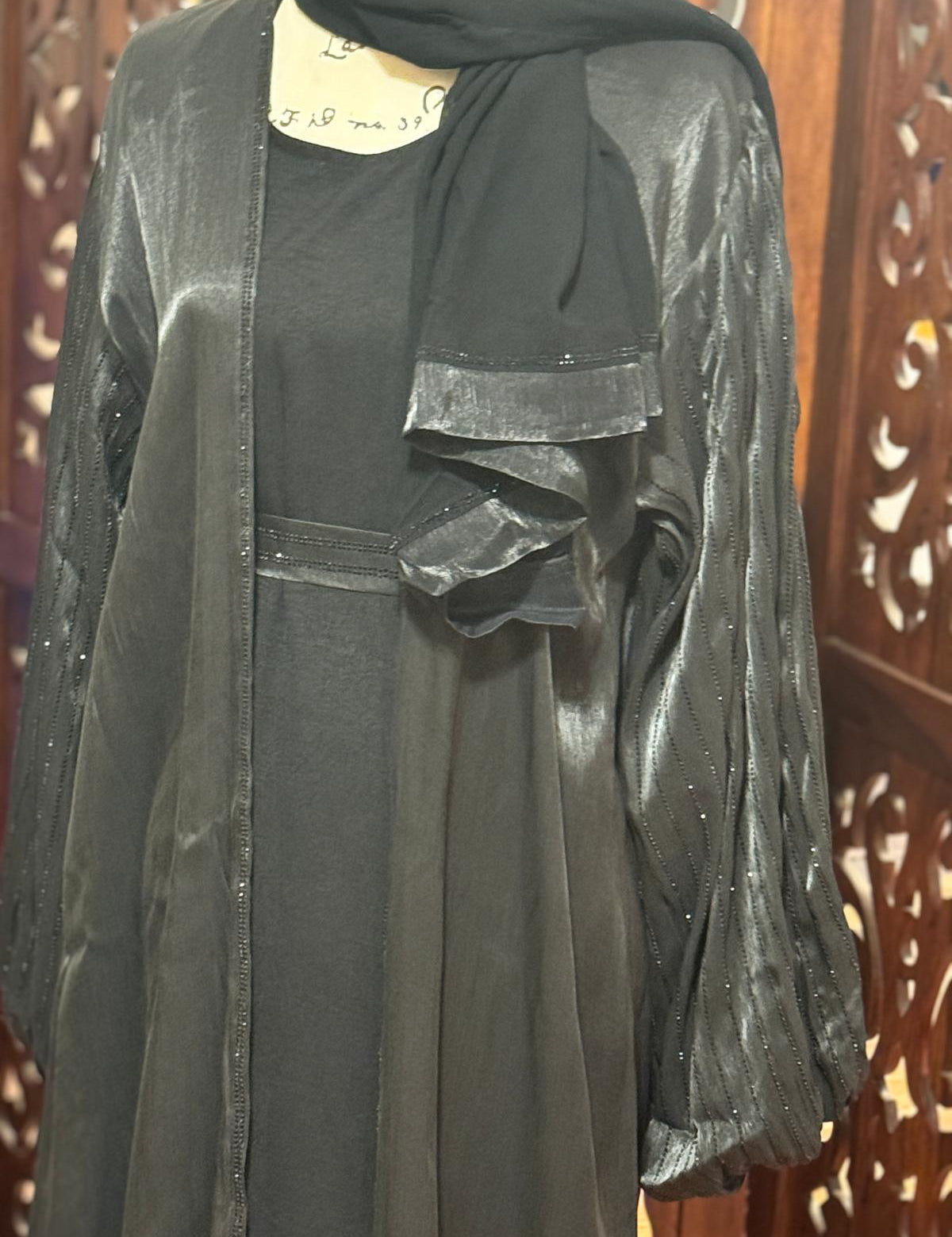 Yaqutta_Abaya_Set_AlhamduiAllah.jpg