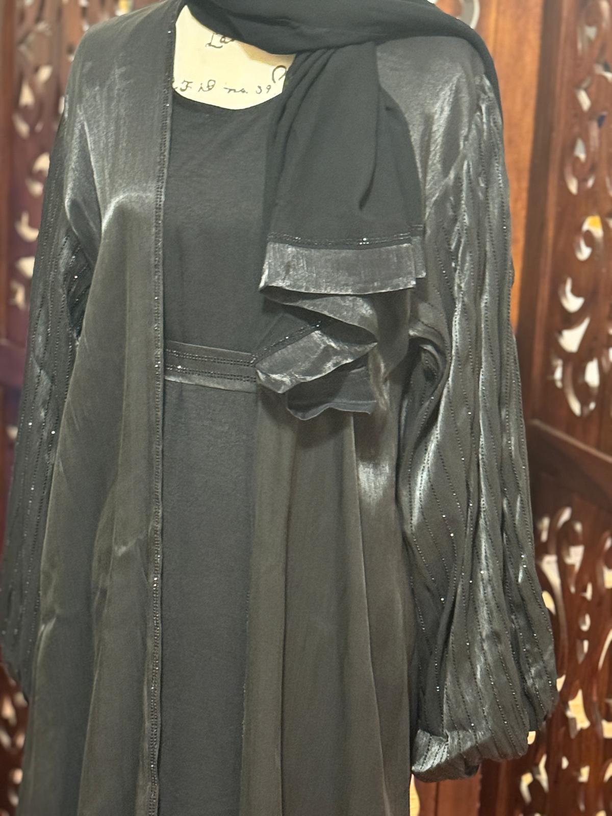 Yaqutta Abaya Set