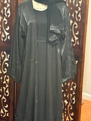 Yaqutta Abaya Set