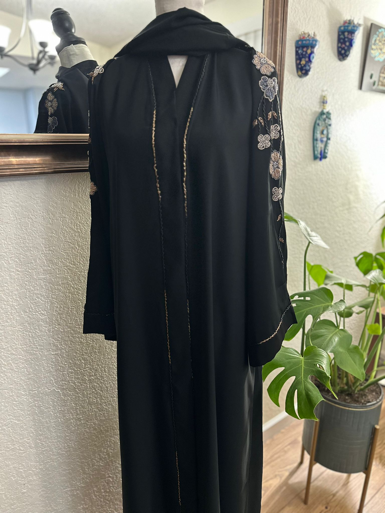 Zainab Abaya