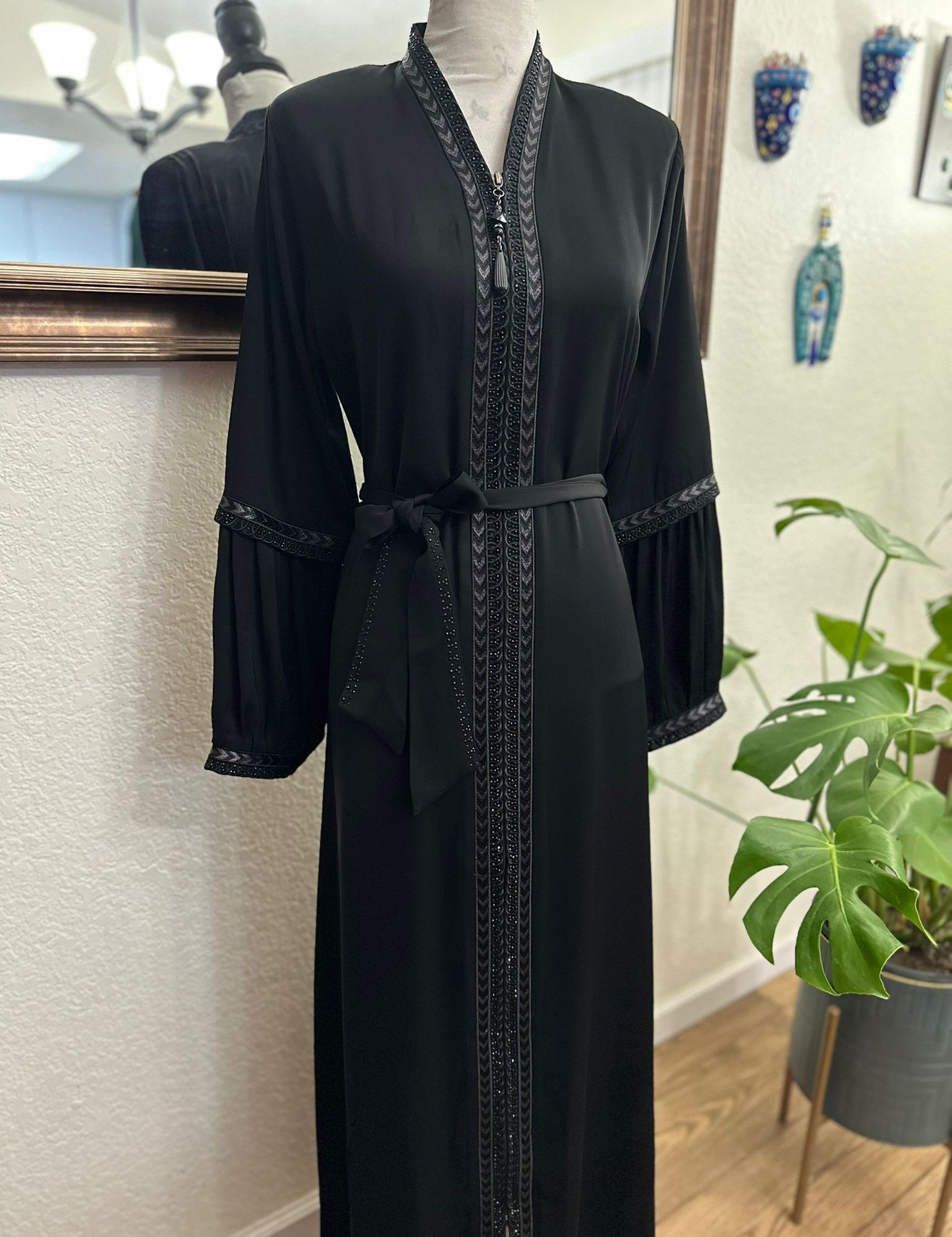 Zuhra_Abay_black_2.jpg