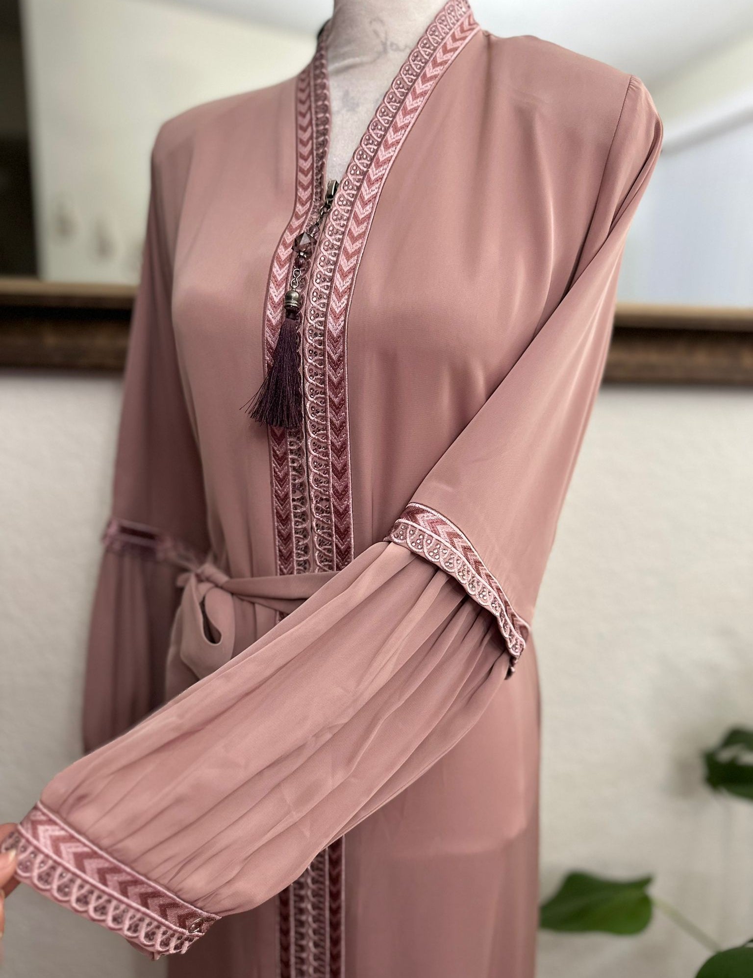 Zuhra_Abay_dusty_pink_3.jpg