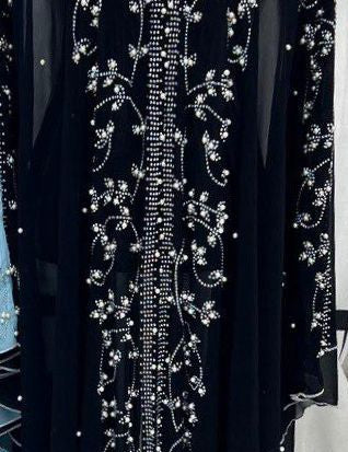 Al Heelwa Bisht - Bonita Style