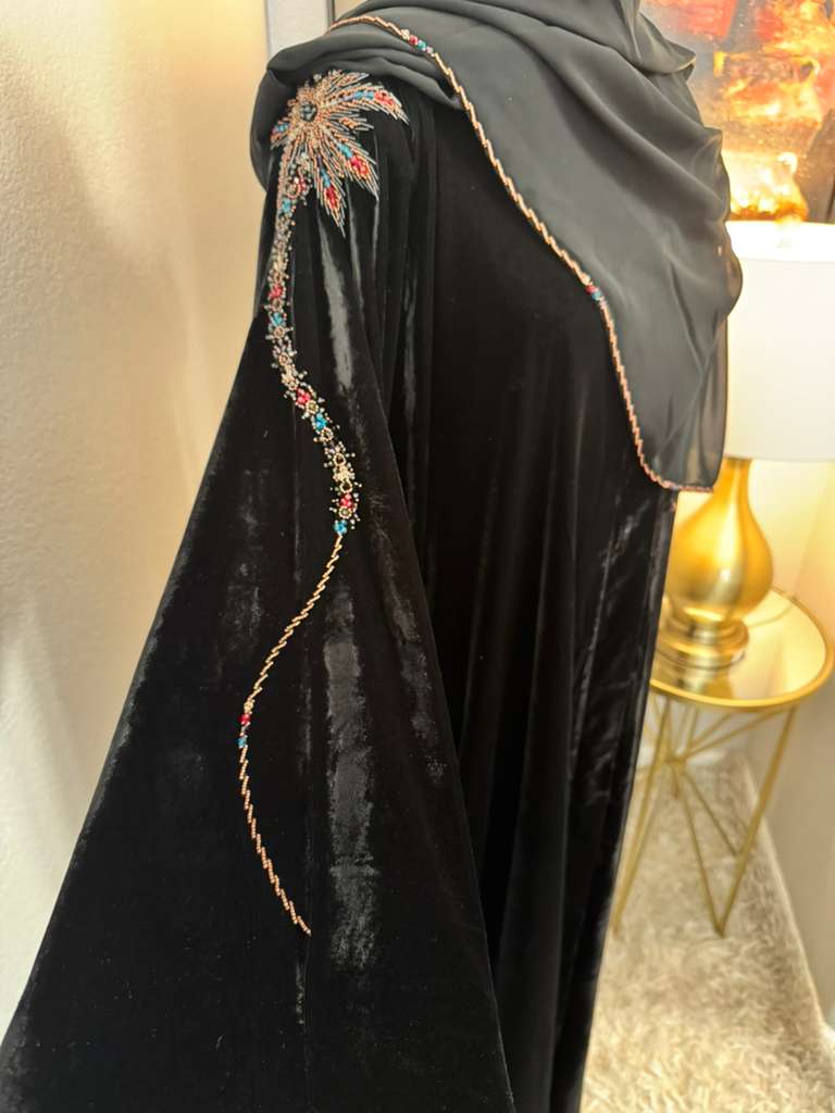 Carla Velvet Abaya Set