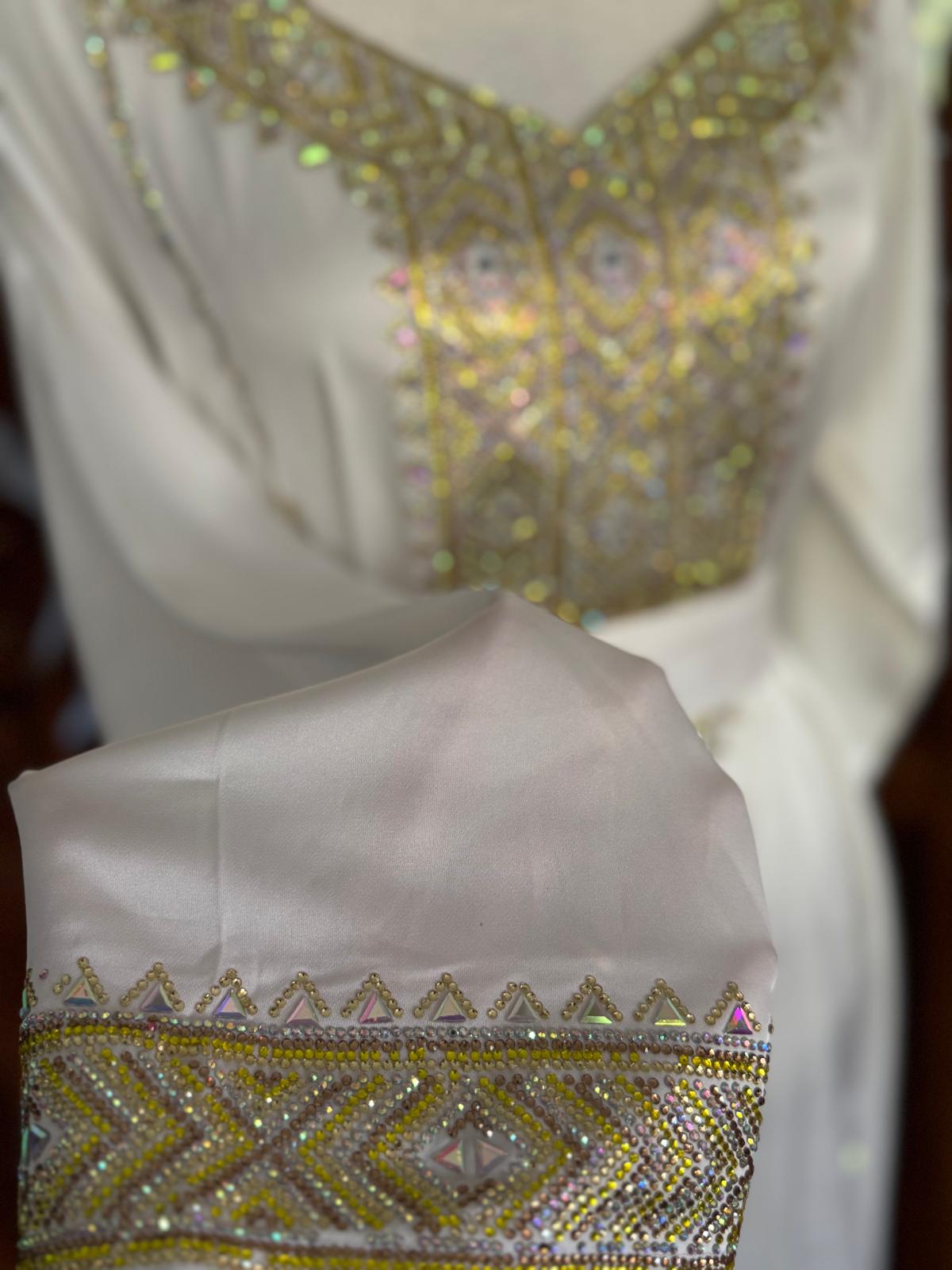 Howraa Mukhawar Small ( 52)