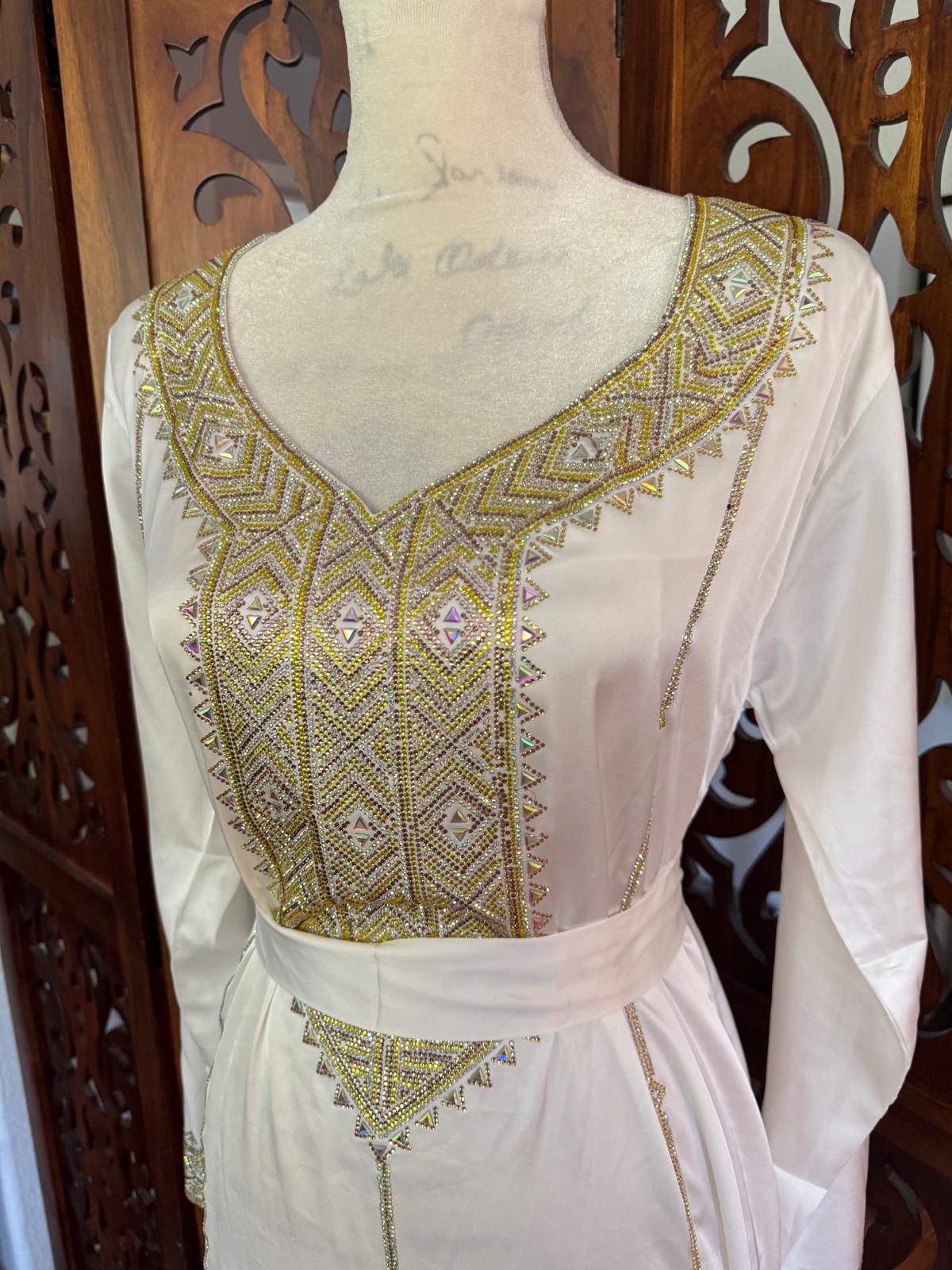 Howraa Mukhawar Small ( 52)