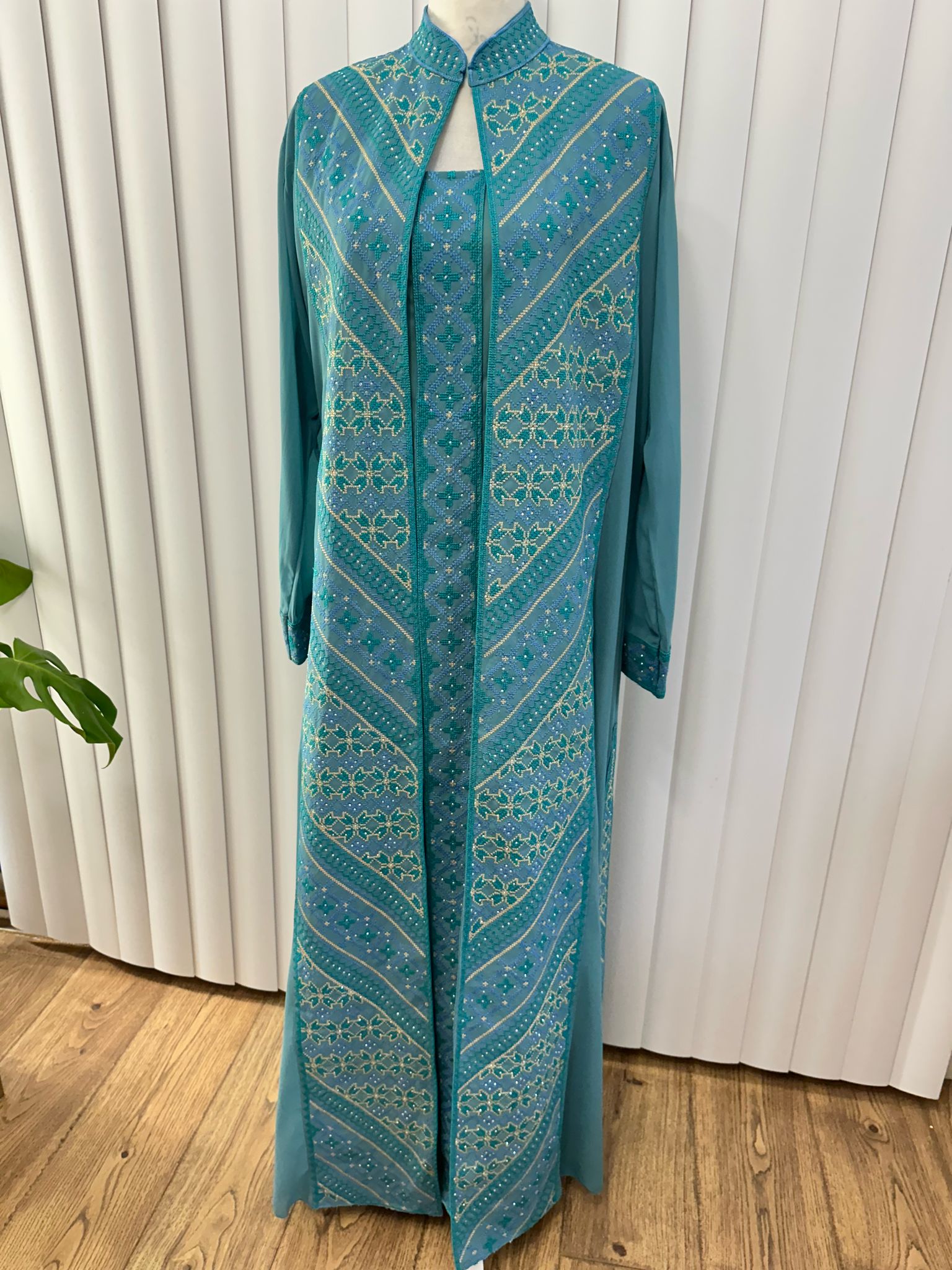 Jameelah Thobe Set