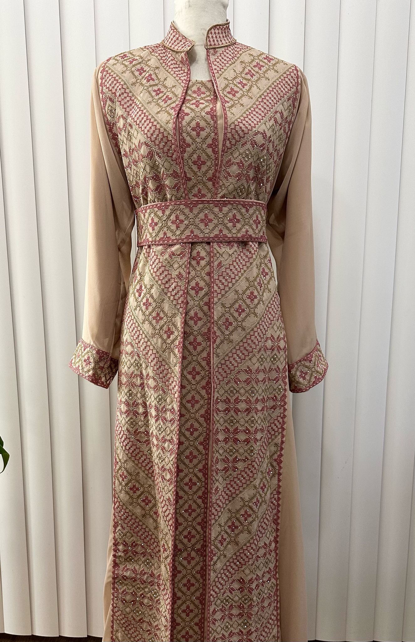 Jameelah Thobe Set