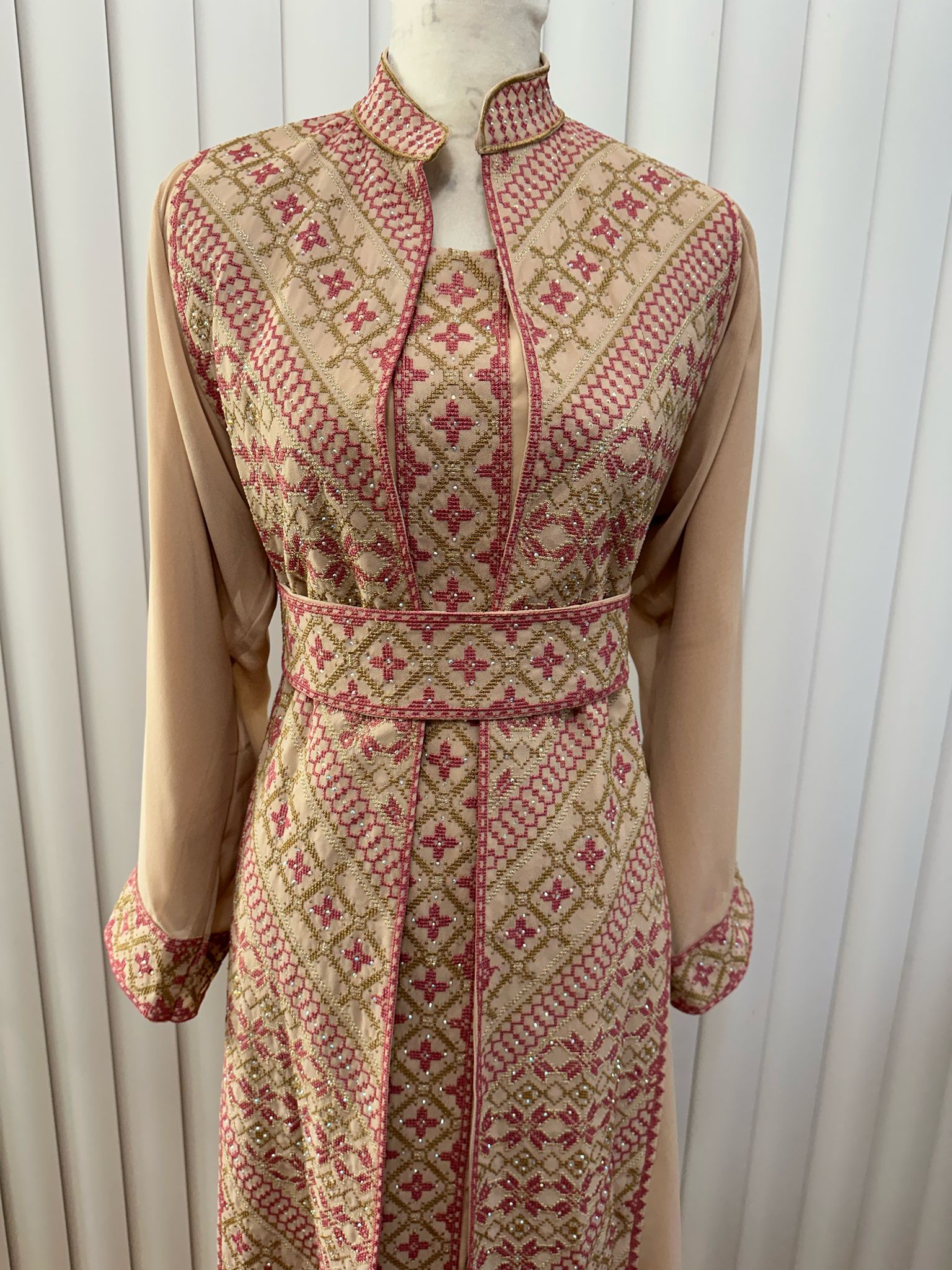 Jameelah Thobe Set