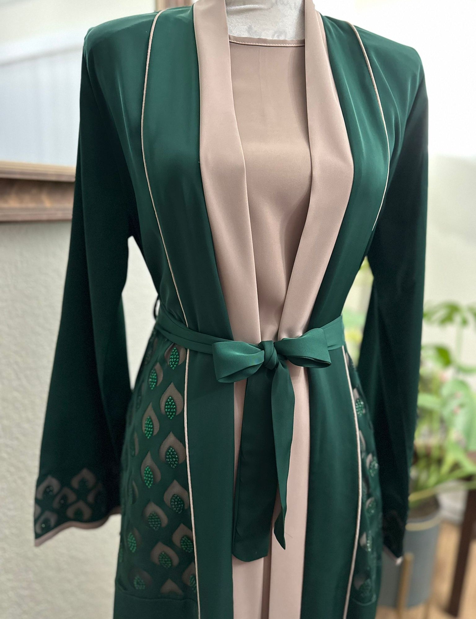 lamya_abaya_10.jpg