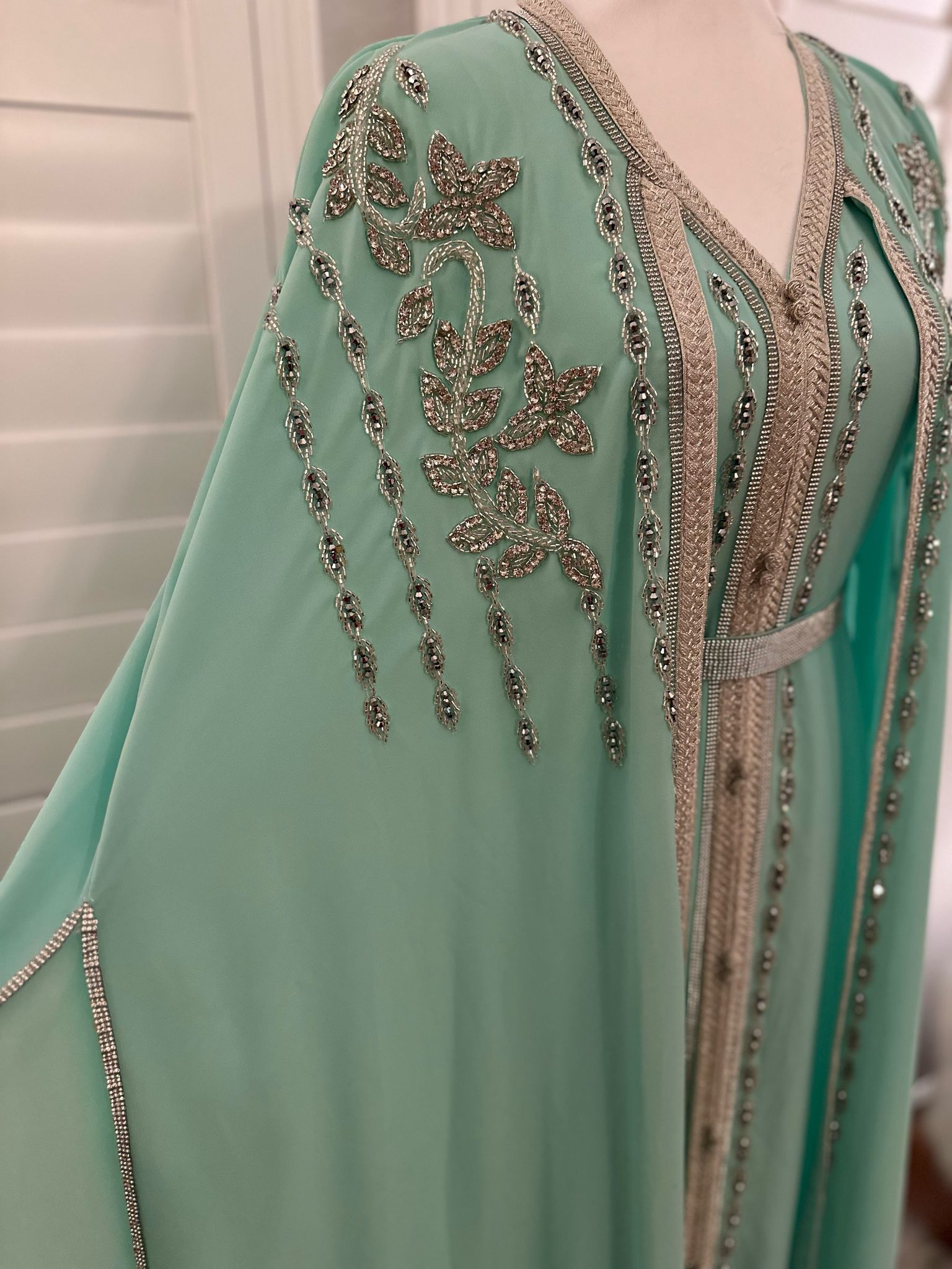 Nouf Kuftan